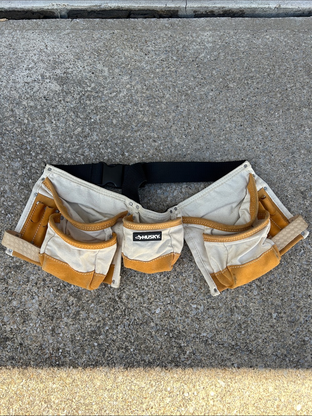 HUSKY canvas and suede construction tool belt / contractor's apron